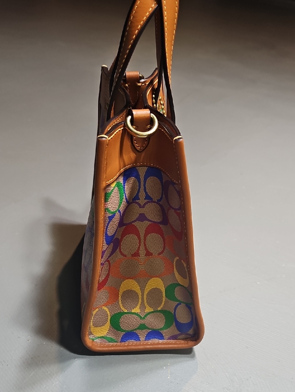 Coach C5142 Field Tote 22 Rainbow Signature Canvas Pride Coll. Limited Edition - Picture 2 of 15